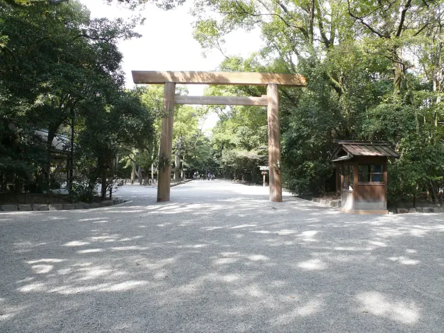 Atsuta Jingu and the Kusanagi sword