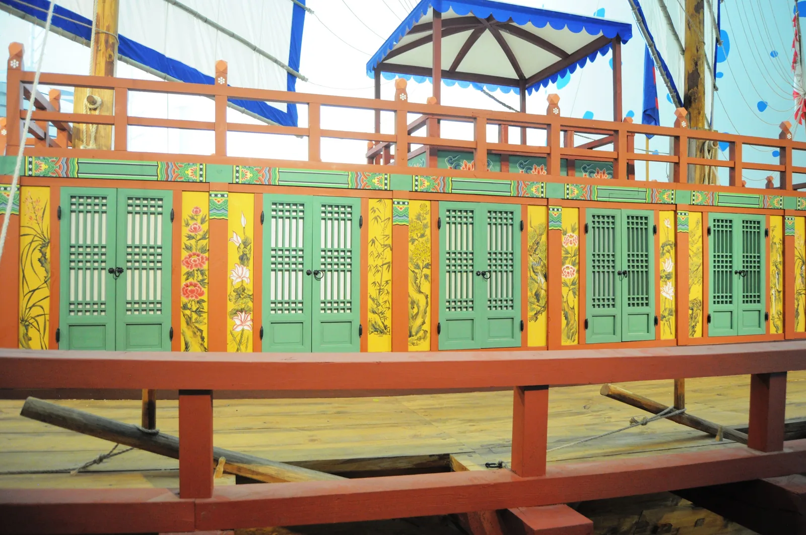 A model of a Joseon Tongsinsa embassy ship at the National Maritime Museum, Busan