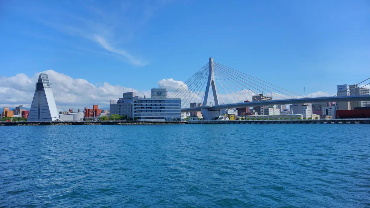 Aomori Bay Bridge promenade