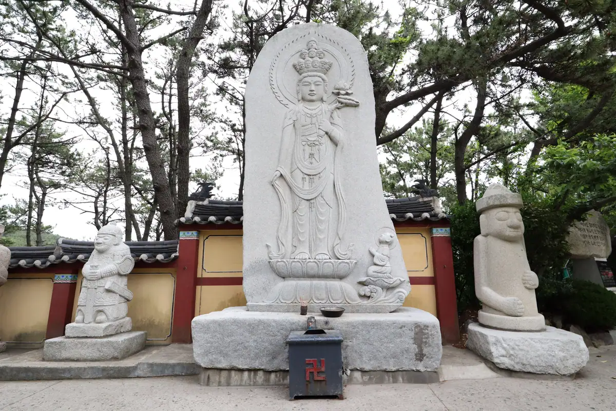 Haedong Yonggungsa temple