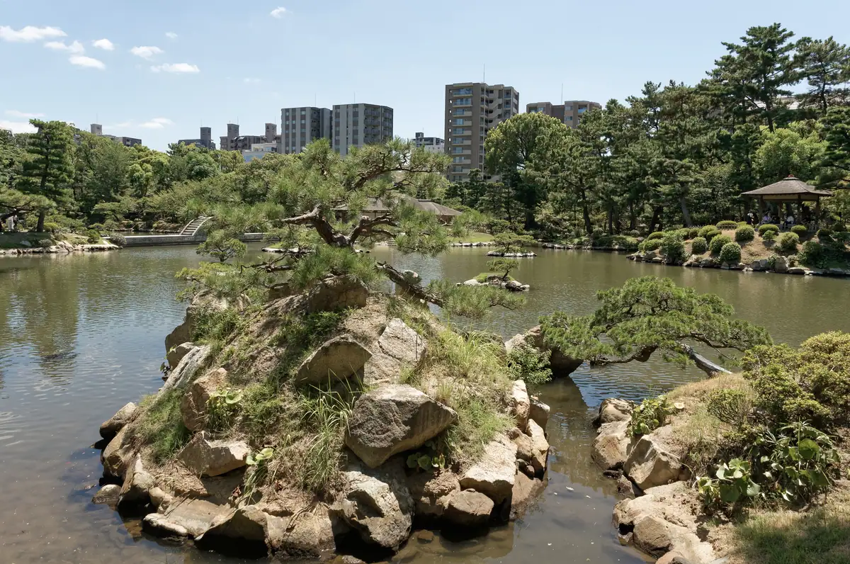 Shukkei-en garden