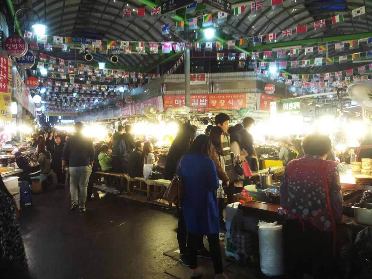 Gwangjangmarket inside