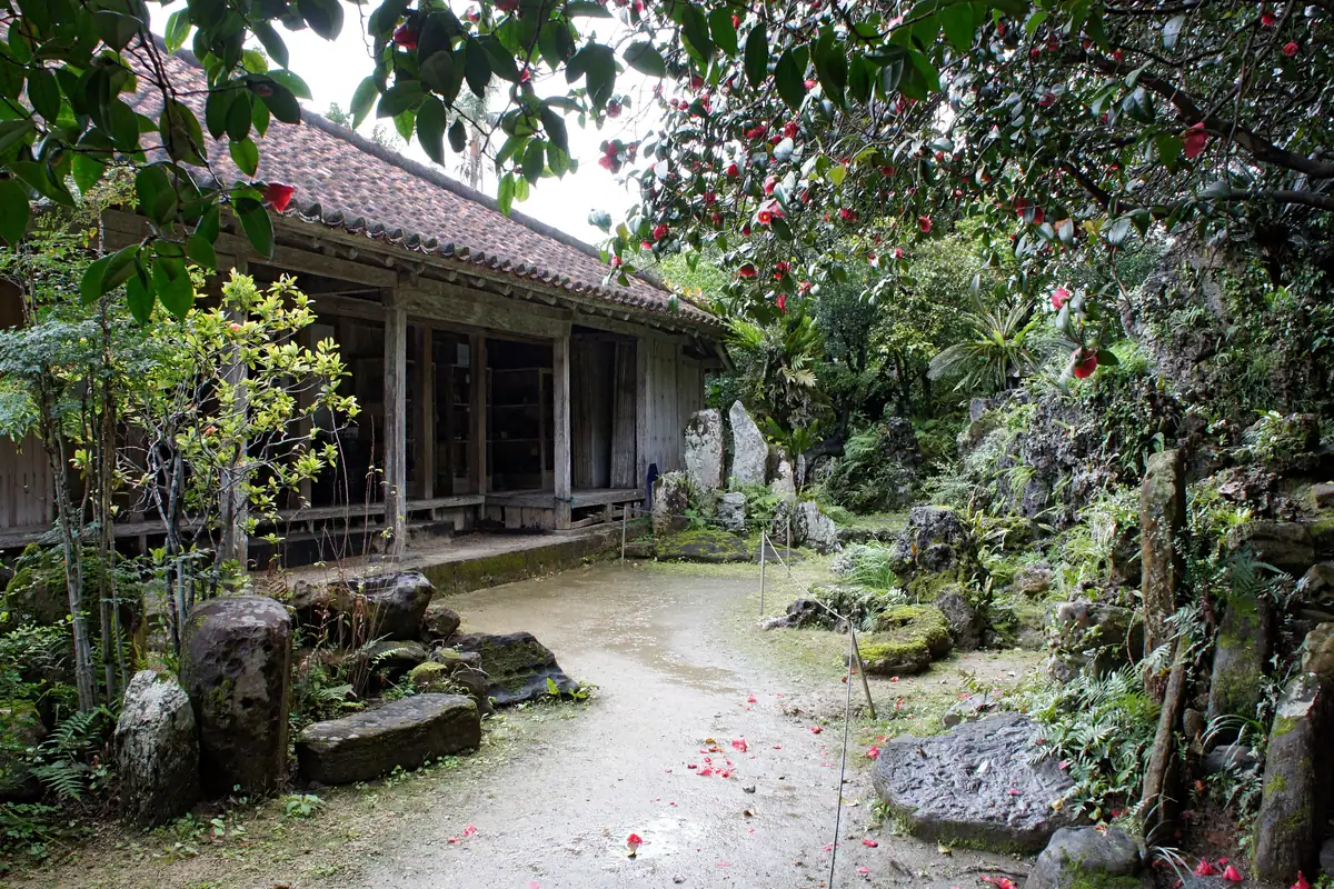 Miyara-dunchi Ishigaki Okinawa01s3s4350