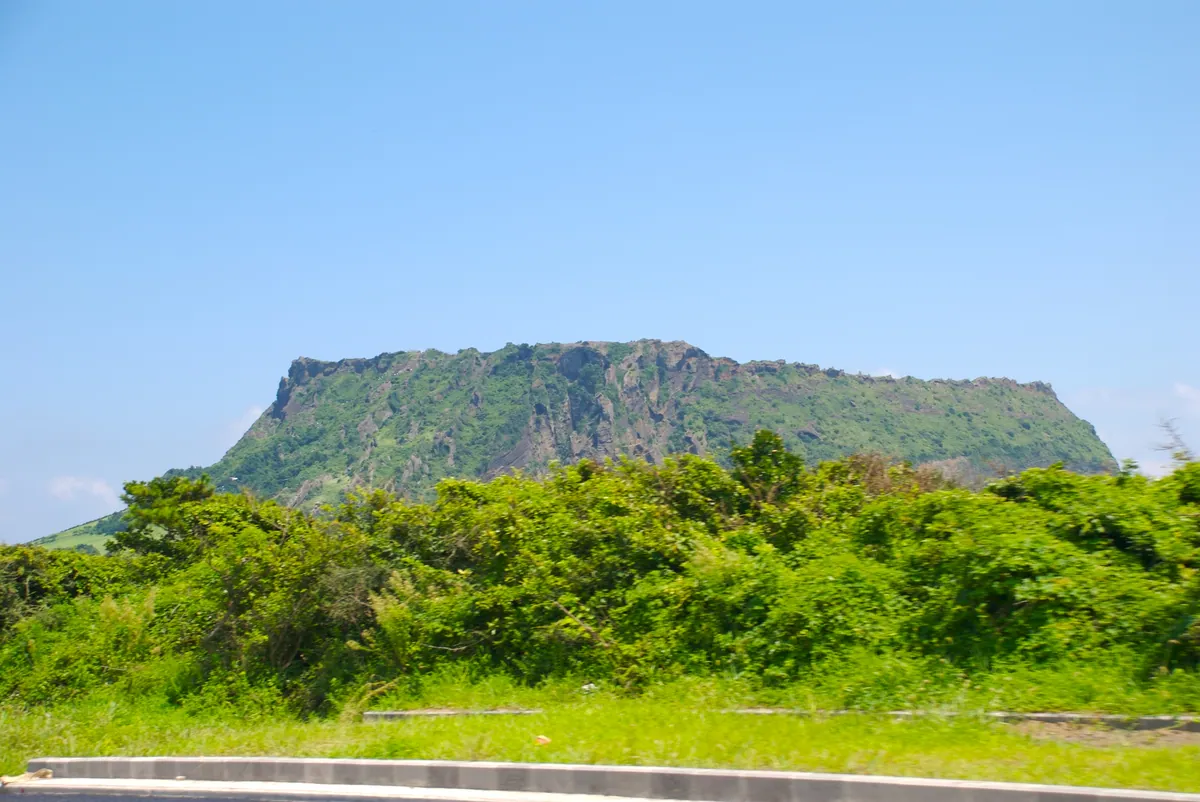 Seongsan Ilchulbong from the road