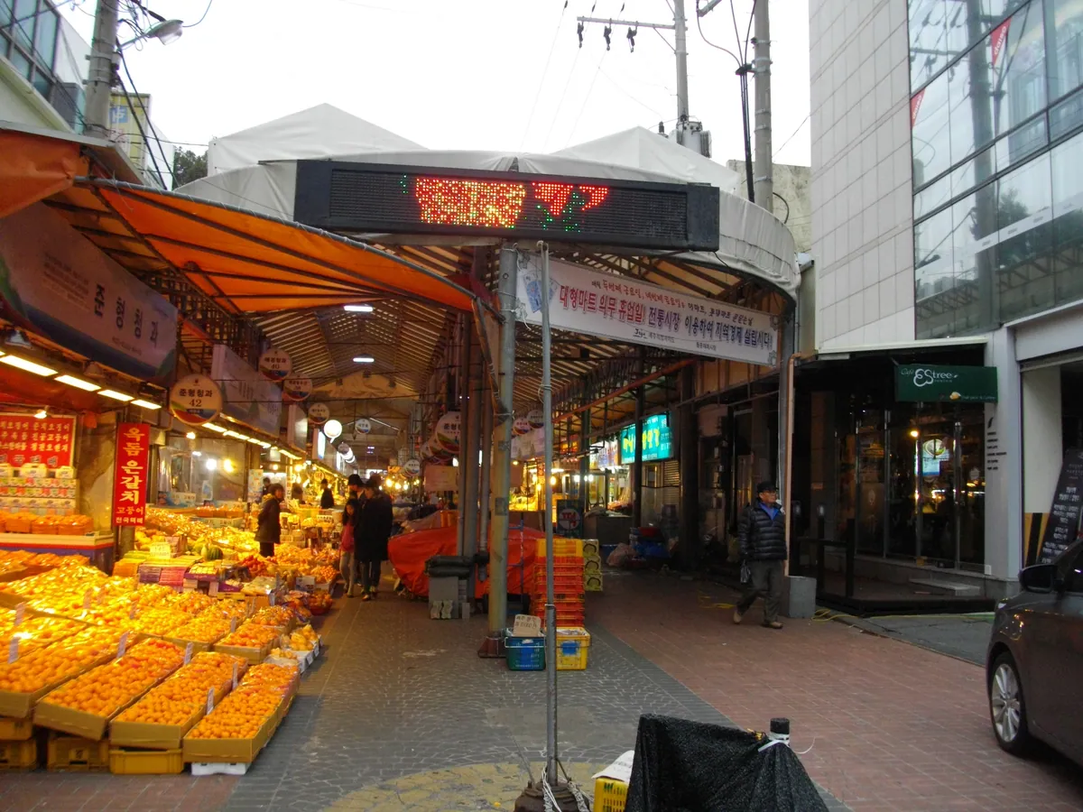 Dongmun Market 01