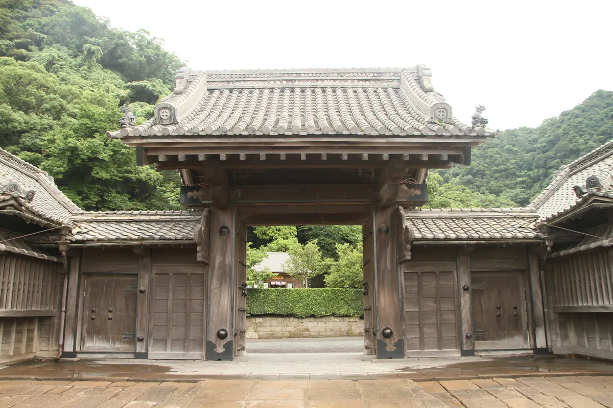 仙巌園正門