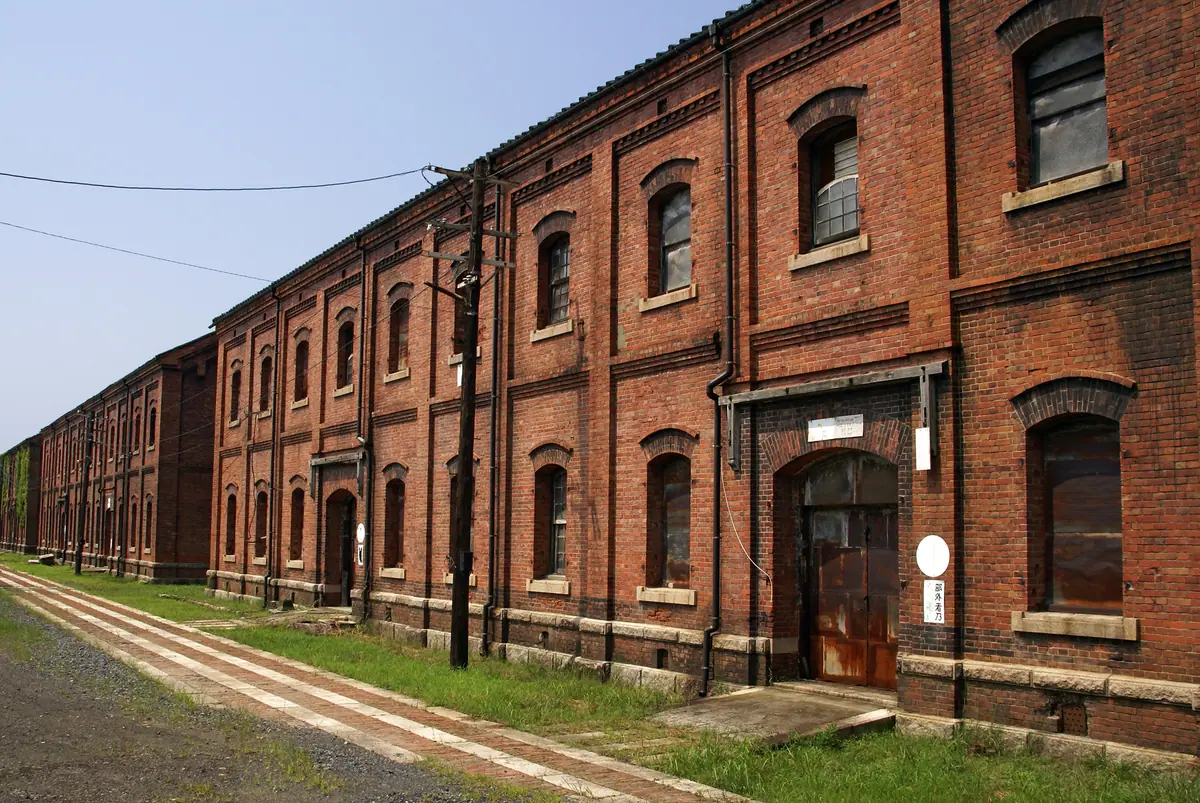 Maizuru red brick warehouses01s3200