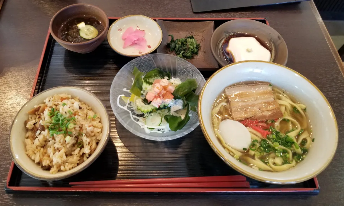 Okinawan cuisine set