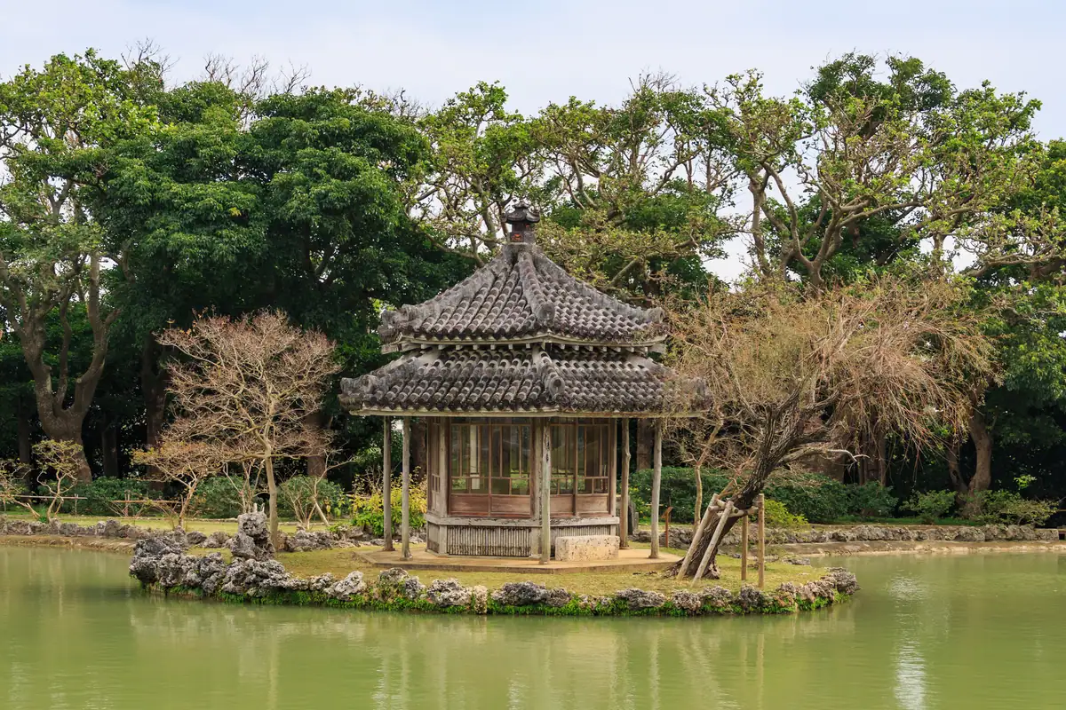 Naha Okinawa Japan Shikinaen-01