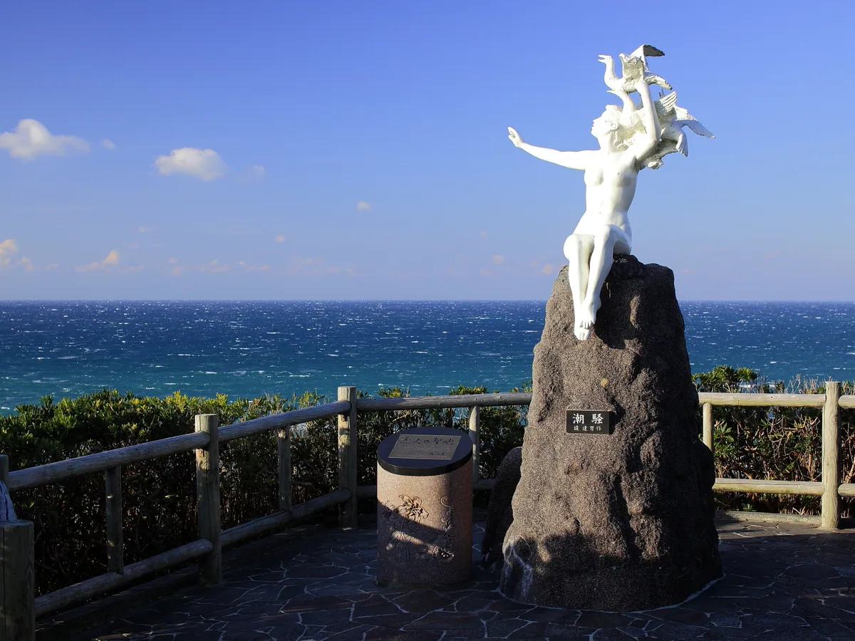 The Statue of Shiosai in Omaezaki Cape Park 02, Omaezaki 2013