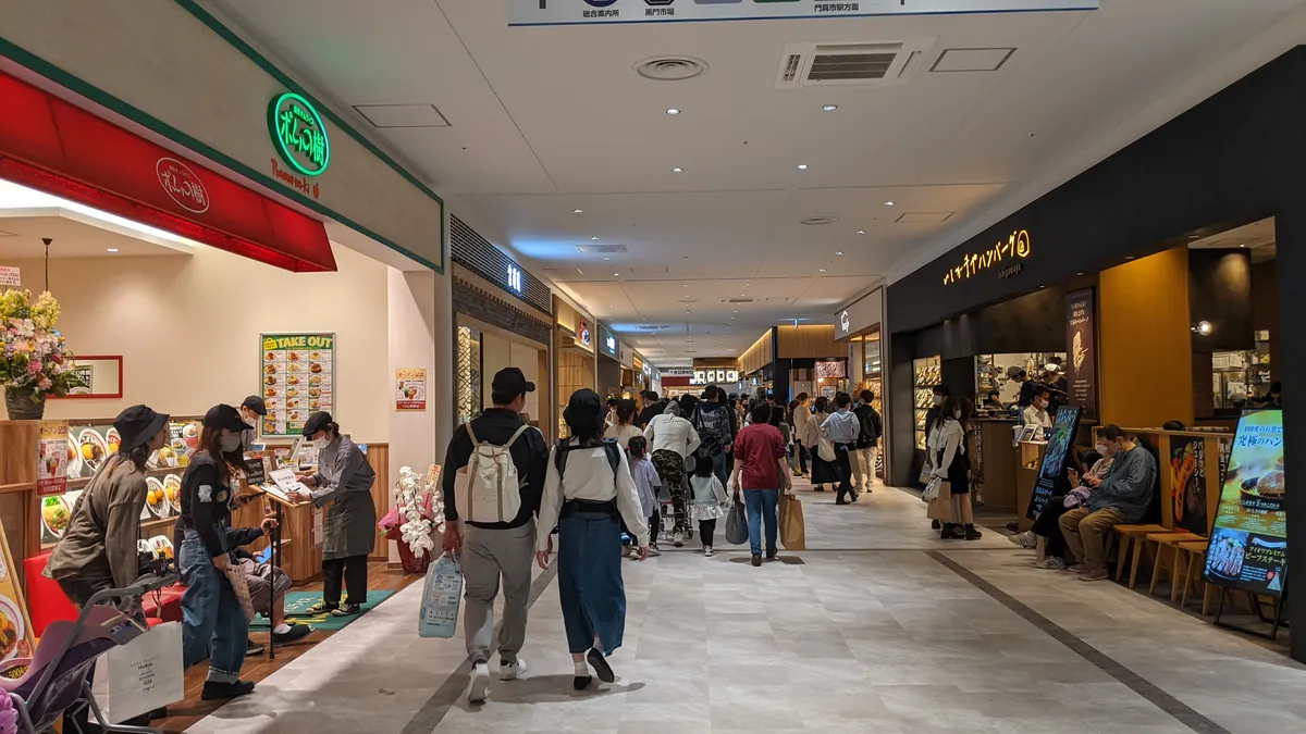 Kuromon Ichiba Market at LaLaport Kadoma4