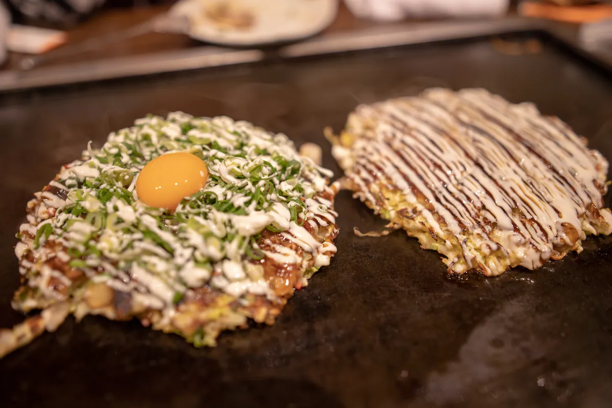 Okonomiyaki, mixed not layered