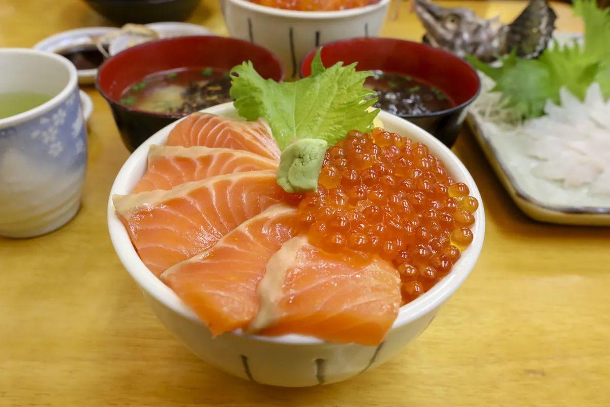 海鮮丼, 八角魚生魚片, 滝波食堂, 滝波商店, 北のどんぶり屋, 三角市場, 小樽, 北海道, 日本, Otaru, Hokkaido, Japan, おたるし, ほっかいどう, にっぽん, にほん