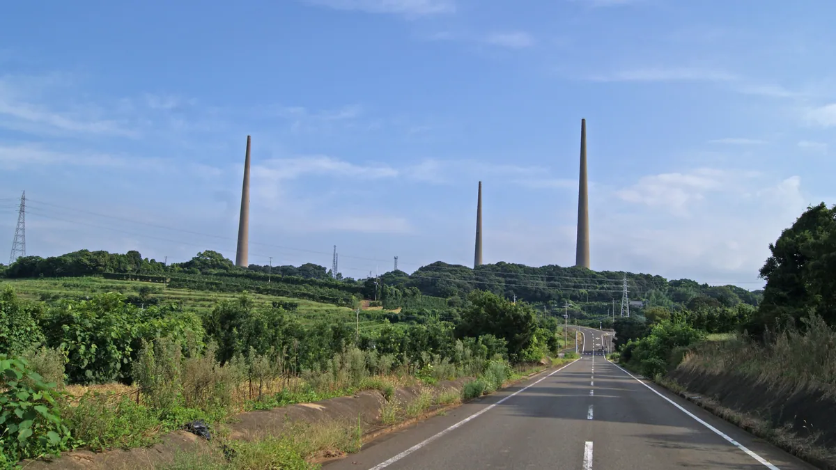 Hario radio towers
