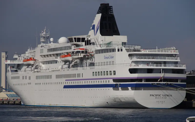 Eastern Venus cruise ship