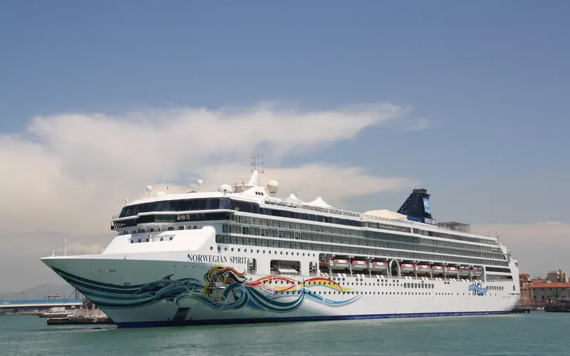 Star Navigator cruise ship