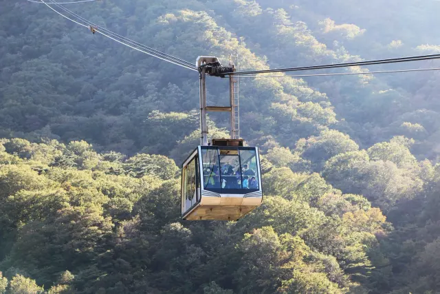Seoraksan: the cable car and Gwongeumseong