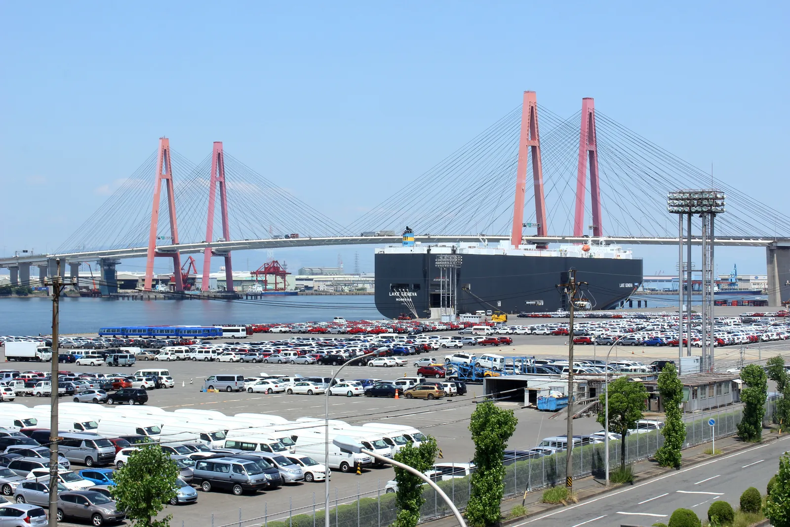 Kinjo Pier: the vehicle export quay beside the Meiko West bridge; cruise ships use berths 80–81 on the same pier