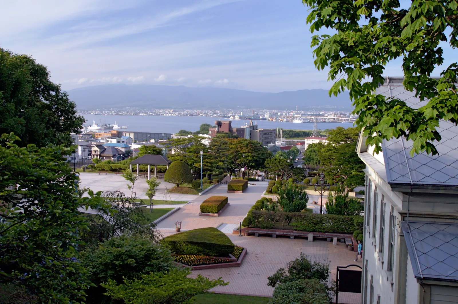 Motomachi & the Slopes