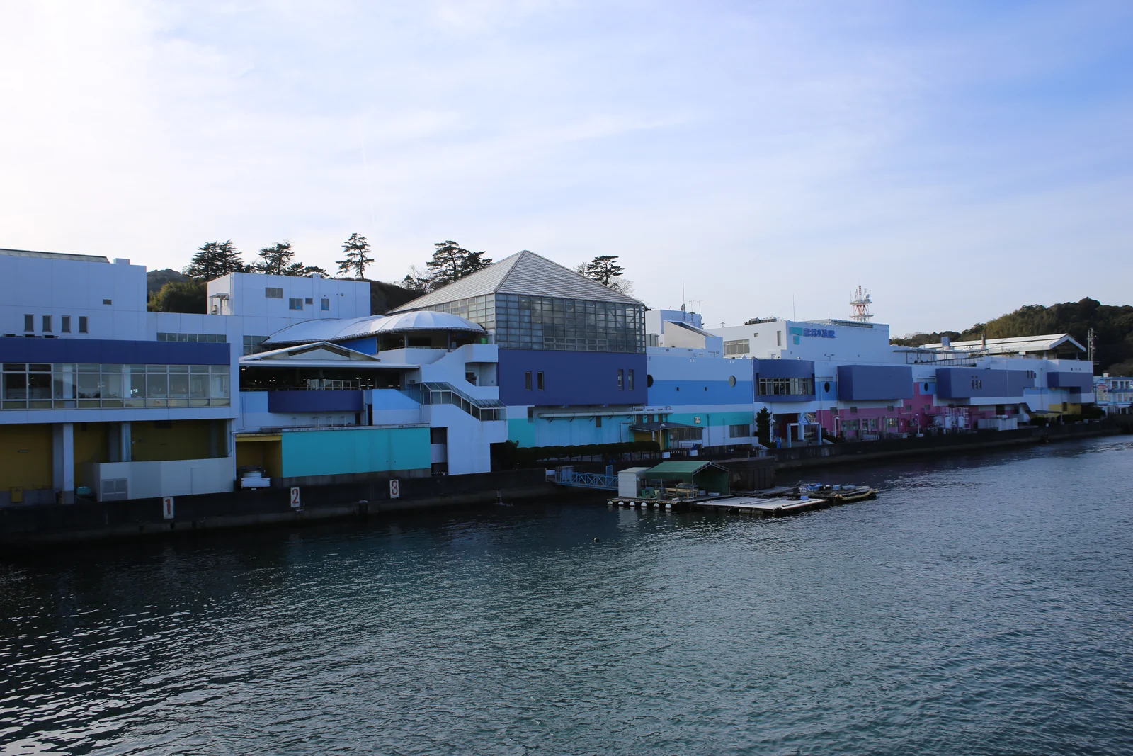 Toba Aquarium on the bay