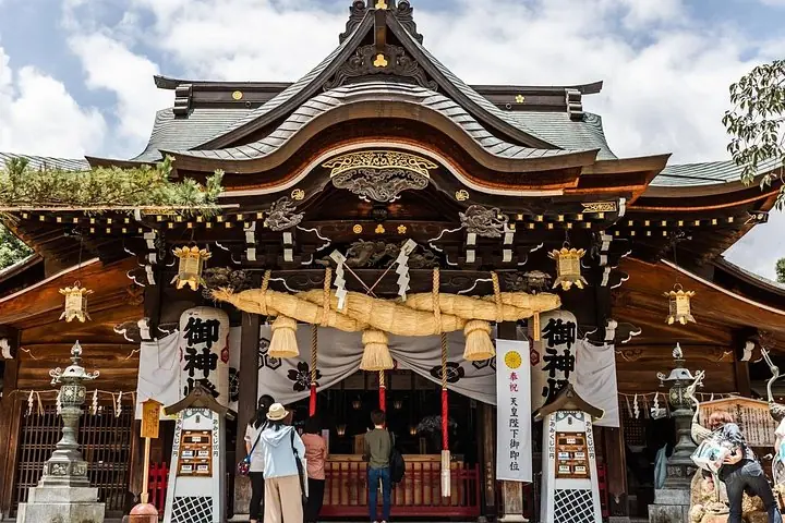 Fukuoka Private Tour with a Local: Highlights & Hidden Gems — operator photo 3