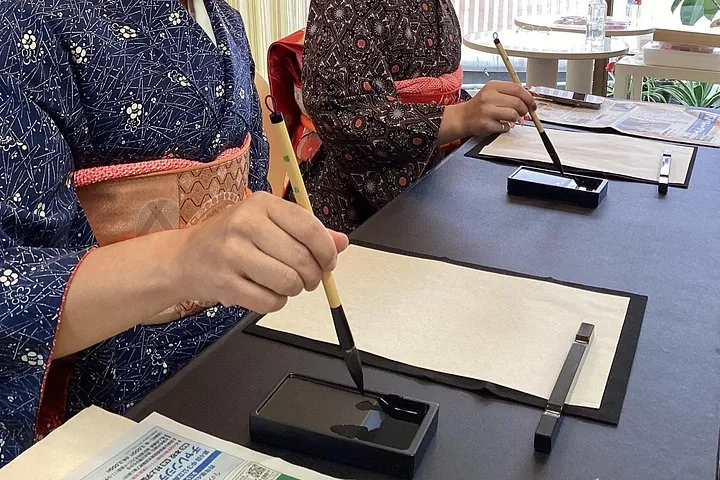 Professional Kimono & Hair Styling + Tsumami-Zaiku — operator photo 4