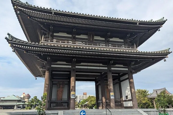 Guided Tour of Nagoya by Car — operator photo 4