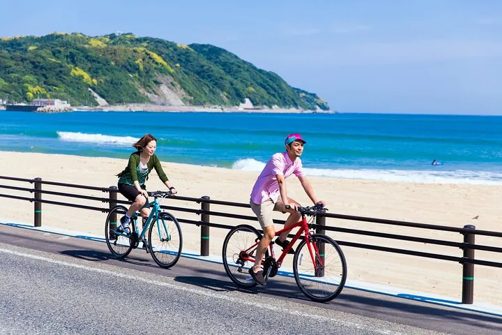 Day trip from central Fukuoka.Rental cycle in Shikanoshima island — operator photo 3