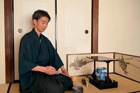 Tea with a machiya master