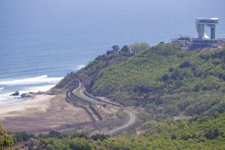 Sokcho Excursion DMZ and Mount Seorak — operator photo 2