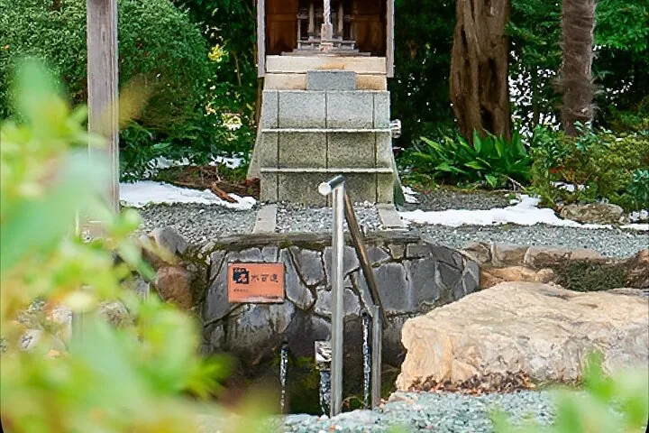 Essence of Sake Shikomi Mizu Brewing Water at Obama Shuzo — operator photo 6