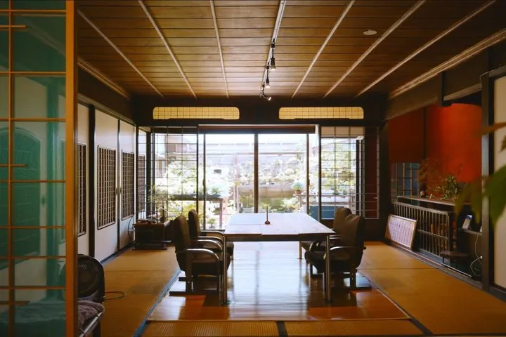 Explore Fukui’s Merchant Heritage with a Bonsai Craft Session — operator photo 3