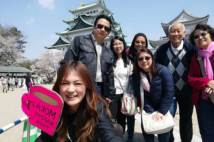 Nagoya Castle Explore with family from Phillipine!