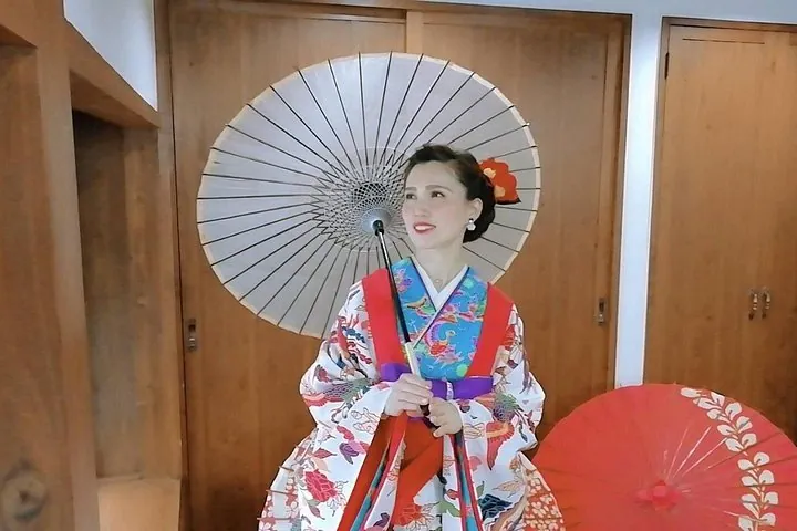 Traditional Japanese Costumes "Kimono", "Yukata", "Ryuso", "Photograph Course "Hair Set & Lipstick & Kimono & Photography" — operator photo 4