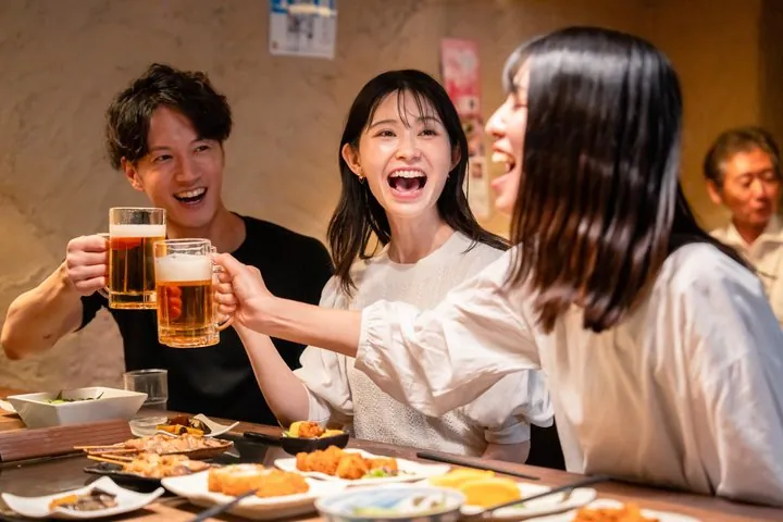 Sasebo: Private Food & Bar Hopping Tour – Choose Your Area — operator photo 3