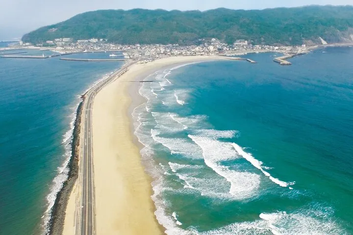Day trip from central Fukuoka.Rental cycle in Shikanoshima island — operator photo 5