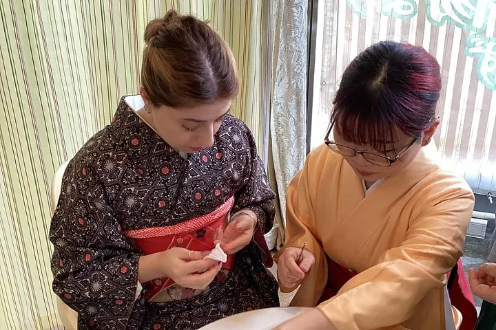 Professional Kimono & Hair Styling + Tsumami-Zaiku — operator photo 2