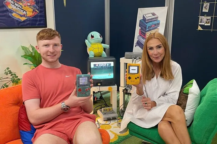 Pixel Lab Tokyo: Gameboy Mod Workshop (Classic/Advance/SP) — operator photo 4