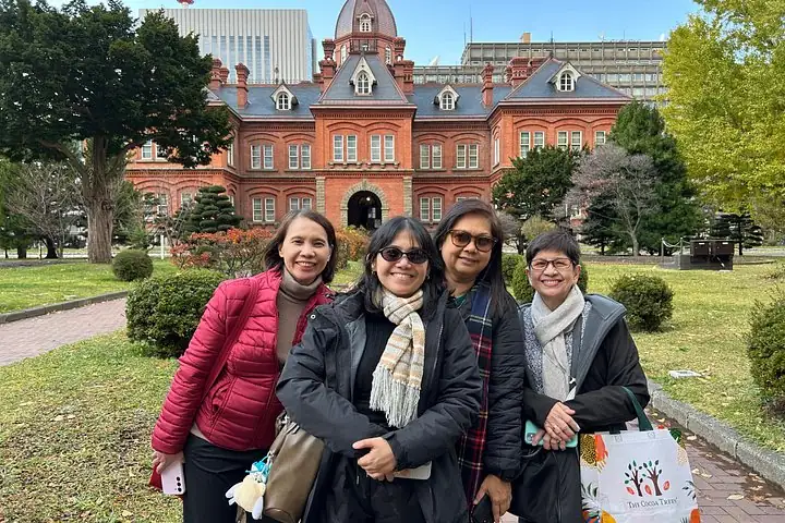 Otaru Customized Private Tour in 1 Day with Licensed Guide — operator photo 4
