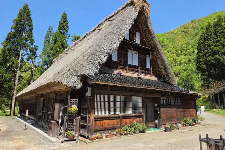 Toyama Gokayama Village Walk in Ainokura or Suganuma — operator photo 7