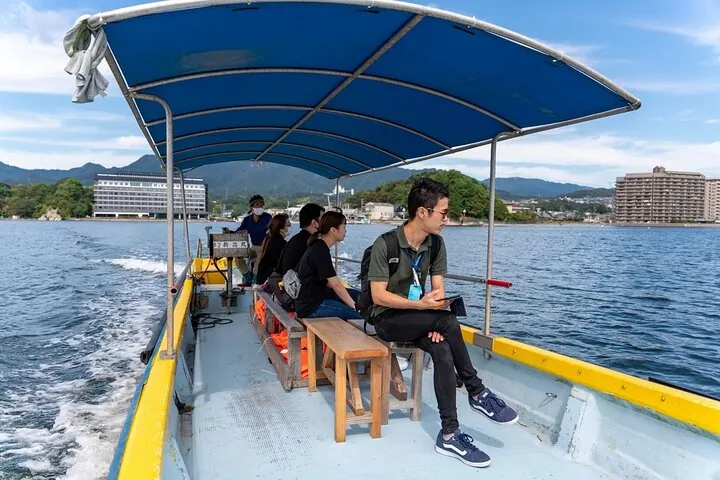 Miyajima Sea Pilgrimage to Itsukushima Shrine Oyster Farm Visit — operator photo 3