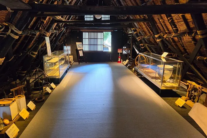 Toyama Gokayama Village Walk in Ainokura or Suganuma — operator photo 3