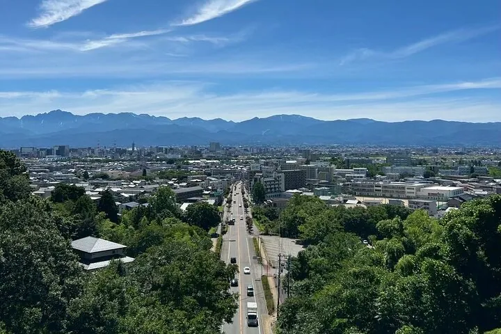 A hidden local trip around Toyama with views of Tateyama Mountain Range — operator photo 10