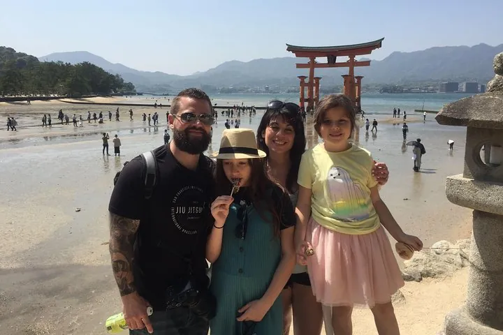 Hiroshima & Miyajima in 1 Day: Private Tour, Licensed Guide — operator photo 8
