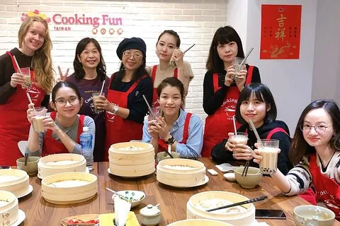 Xiao long bao class in Taipei