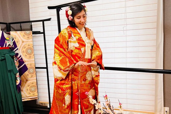 Kimono experience and Japanese home-cooking lesson Osaka Umeda — operator photo 3