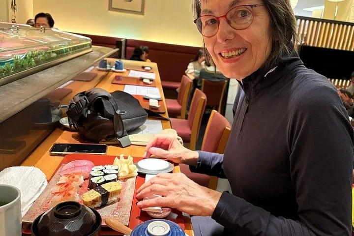 Toyama Customized Private Tour in 1 Day with Licensed Guide — operator photo 2