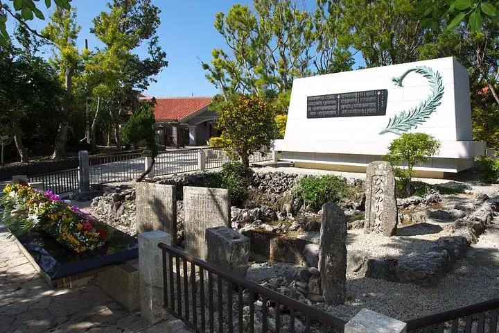 Okinawa Battlefields & Peace Memorial Tour, Licensed Guide — operator photo 12