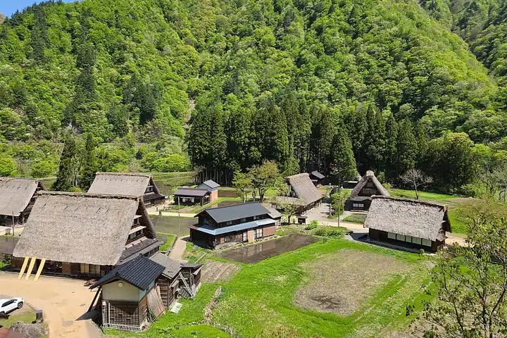 Toyama Gokayama Village Walk in Ainokura or Suganuma — operator photo 2