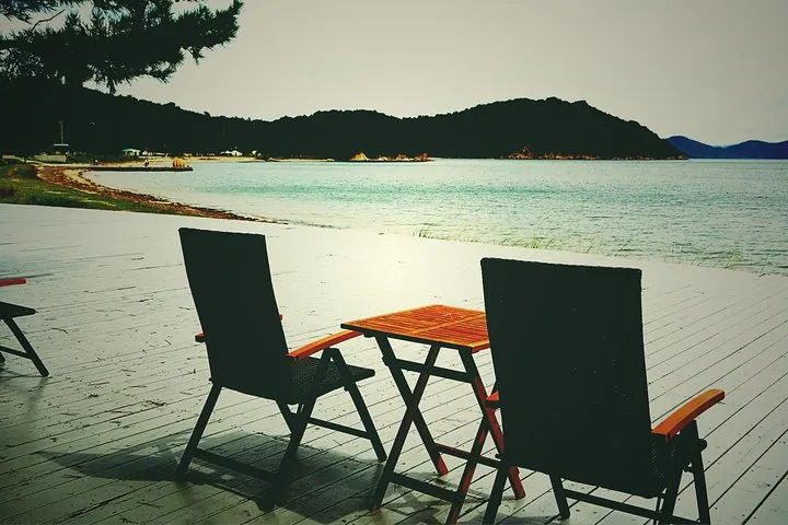 Beach and relax to chill?